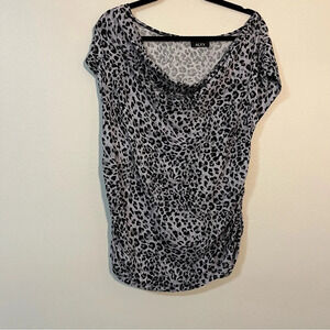ALYX women’s ruched sides ruched sleeve animal print blouse size XL scoop neck